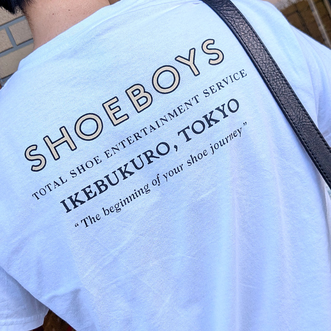 SHOEBOYSのTシャツ